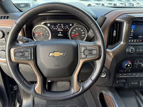 Used 2021 Chevrolet Silverado 1500 High Country w/ Technology Package image 25