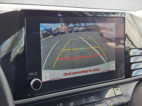 Used 2025 Toyota Camry LE FWD image 18
