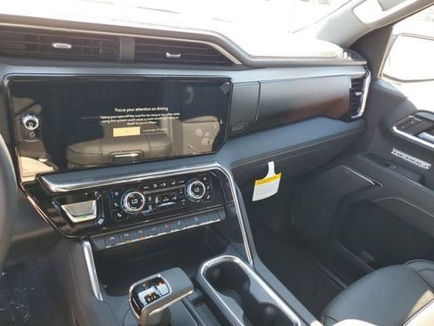 New 2026 GMC Sierra 1500 Denali w/ Denali Reserve Package image 28