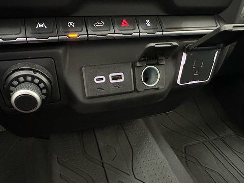 Used 2025 Chevrolet Silverado 1500 Custom w/ Turbomax Blackout Package image 38