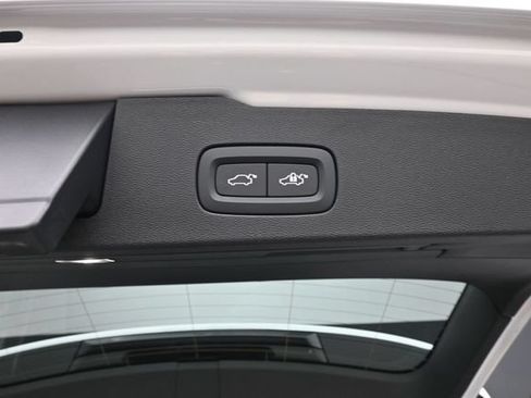 New 2026 Volvo V60 B5 Cross Country Plus w/ Climate Package AWD/4WD image 31