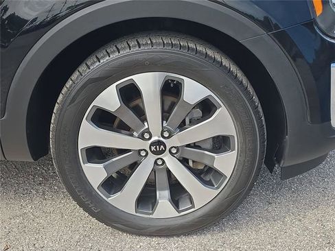 Used 2021 Kia Telluride S AWD/4WD image 28