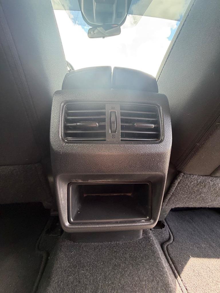 Used 2024 Nissan Rogue S FWD image 18