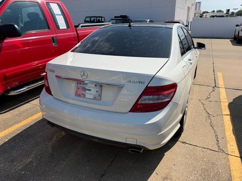 Used 2010 Mercedes-Benz C 300 4MATIC Sedan image 3