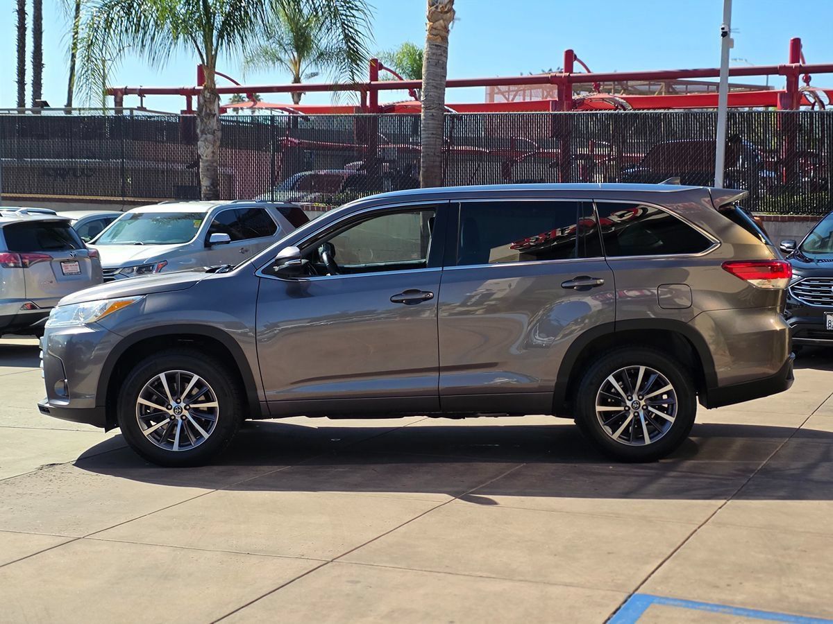 Used 2018 Toyota Highlander XLE FWD image 9