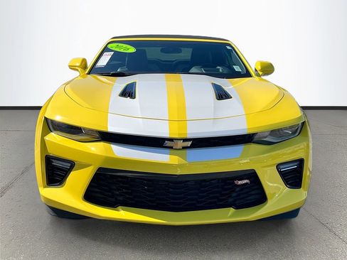 Used 2016 Chevrolet Camaro SS image 2