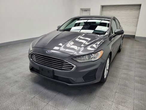 Used 2019 Ford Fusion SE FWD image 15