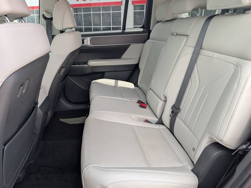 Used 2025 Hyundai Santa Fe SEL FWD image 29