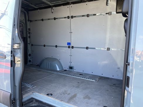 Used 2021 Mercedes-Benz Sprinter 2500 w/ Exterior Lighting Package image 15
