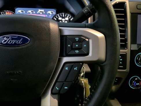 Used 2020 Ford F250 Lariat image 23