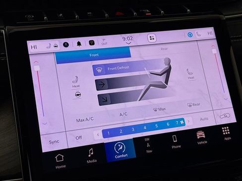 Used 2024 Jeep Grand Cherokee L Limited w/ Black Appearance Package image 20