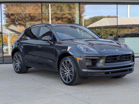 New 2026 Porsche Macan S image 7