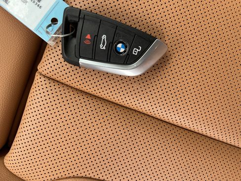 Used 2025 BMW 230i Coupe w/ Convenience Package image 36