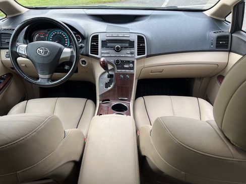 Used 2009 Toyota Venza AWD image 22