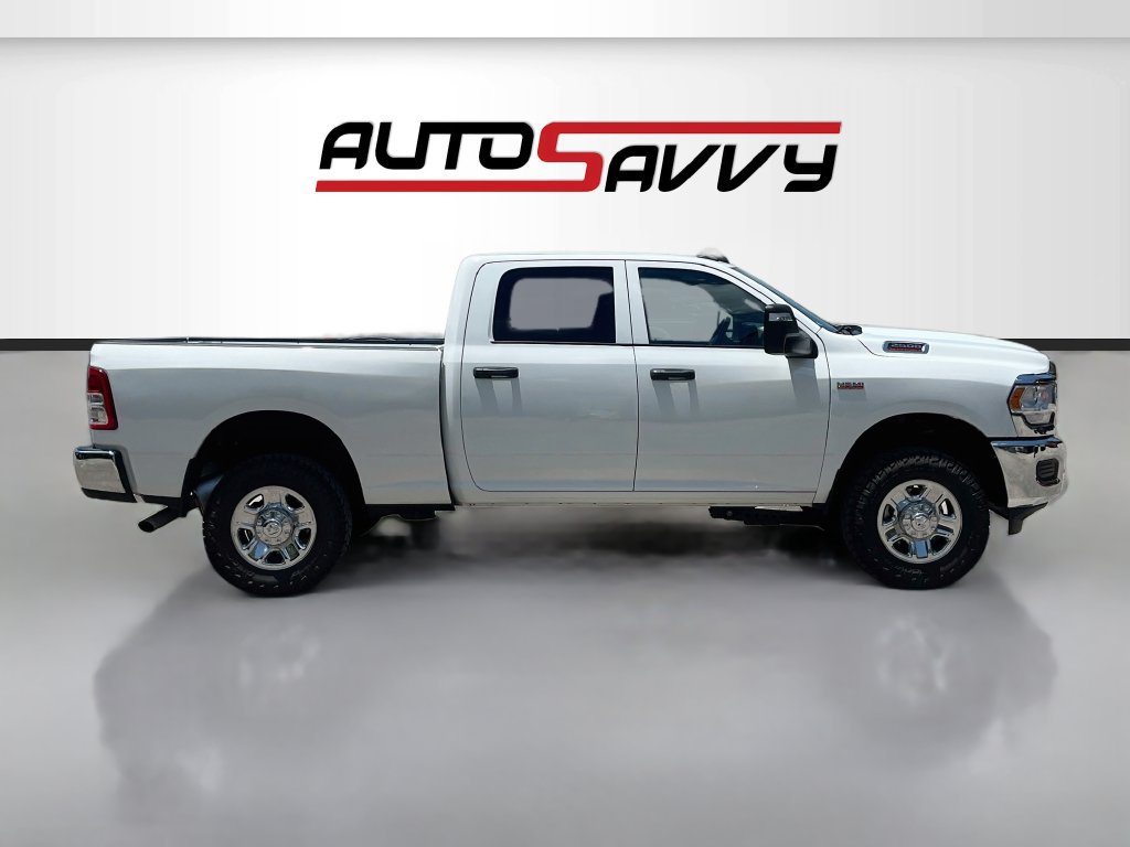 Used 2024 RAM 2500 Tradesman w/ Chrome Appearance Group AWD/4WD image 8