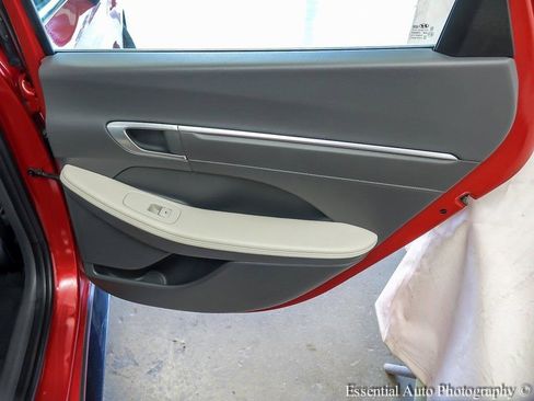 Used 2022 Hyundai Sonata Limited image 25