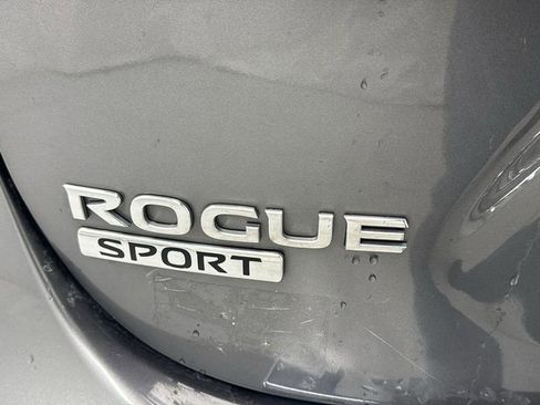 Used 2021 Nissan Rogue Sport SV w/ Technology Package image 27