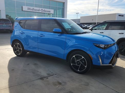 Used 2024 Kia Soul EX image 8