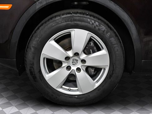 Used 2019 Porsche Cayenne image 35