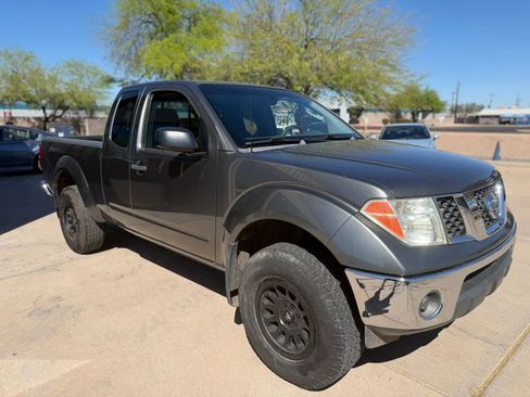 Used 2007 Nissan Frontier SE w/ Power Pkg AWD/4WD image 10