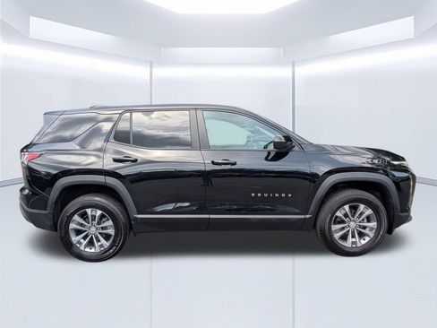Used 2025 Chevrolet Equinox LT FWD image 3