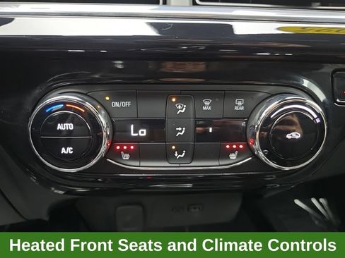 Used 2025 Chevrolet Trax RS FWD image 33