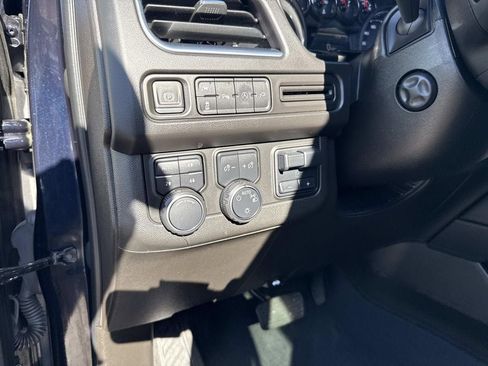 Used 2021 Chevrolet Tahoe LT w/ LT Signature Package AWD/4WD image 22