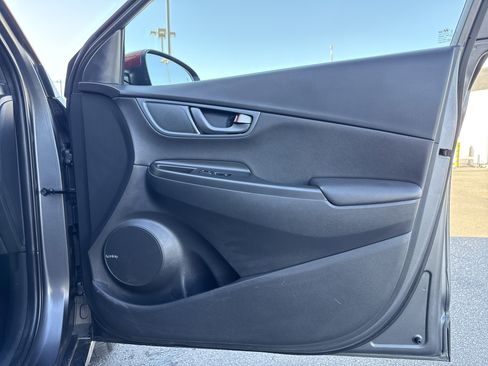 Used 2019 Hyundai Kona Ultimate image 46