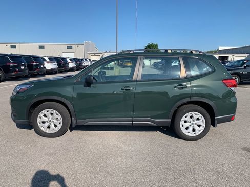 Used 2022 Subaru Forester AWD/4WD image 4