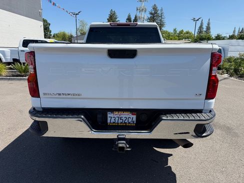 Used 2023 Chevrolet Silverado 2500 LT AWD/4WD image 9
