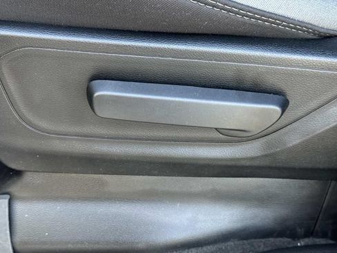 Used 2023 RAM 1500 Big Horn AWD/4WD image 10