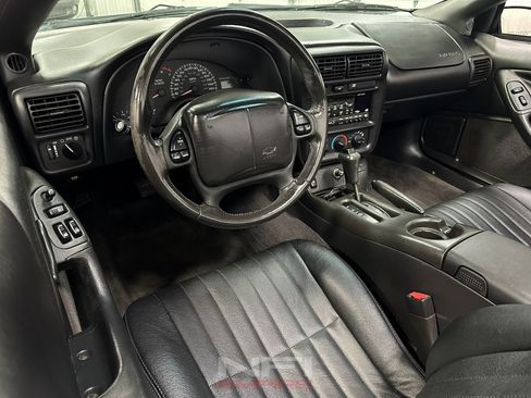 Used 2002 Chevrolet Camaro Z28 RWD image 32