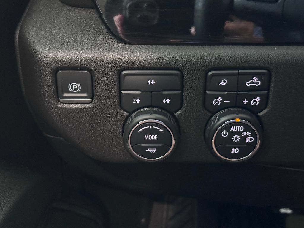 Certified 2024 Chevrolet Silverado 2500 LT w/ All Star Edition AWD/4WD image 25