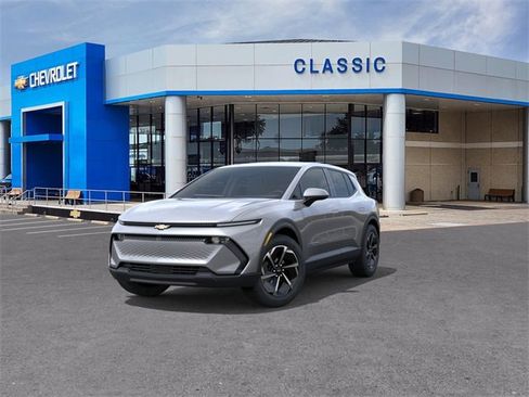 New 2026 Chevrolet Equinox EV LT w/ Comfort Package FWD image 8