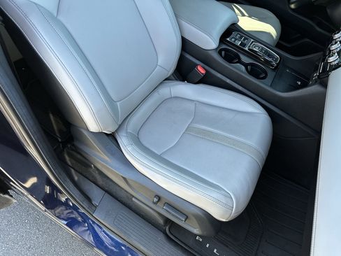 Certified 2024 Honda Pilot EX-L image 19