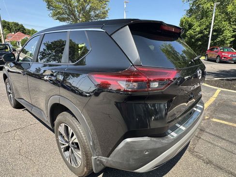 Used 2023 Nissan Rogue SV AWD/4WD image 5