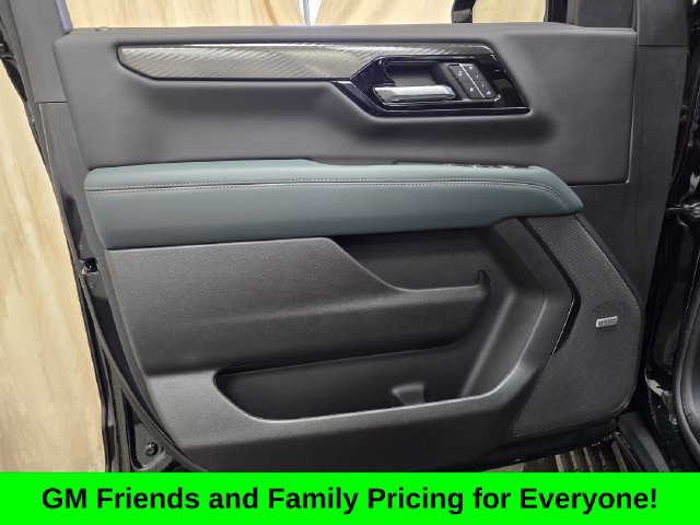 New 2026 GMC Yukon XL AT4 w/ AT4 Premium Package AWD/4WD image 14