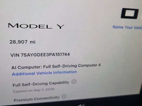 Used 2023 Tesla Model Y AWD image 4