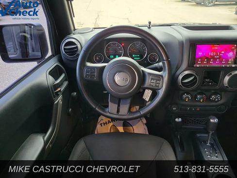 Used 2016 Jeep Wrangler Unlimited Sport w/ Connectivity Group AWD/4WD image 11