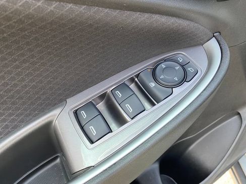 Used 2025 Chevrolet Malibu RS FWD image 16
