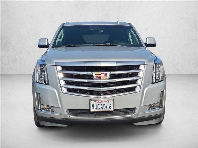 Used 2017 Cadillac Escalade Premium Luxury RWD image 2