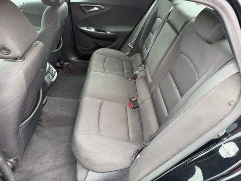 Used 2020 Chevrolet Malibu LT FWD image 12