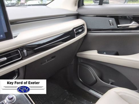 Used 2023 Lincoln Nautilus AWD w/ Premium Package image 47