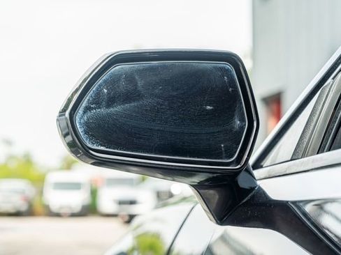 Used 2020 Chevrolet Camaro LT image 11