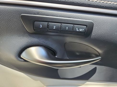 Certified 2025 Lexus ES 350 w/ Premium Package FWD image 20