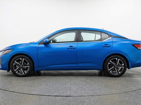 Used 2025 Nissan Sentra SV image 5