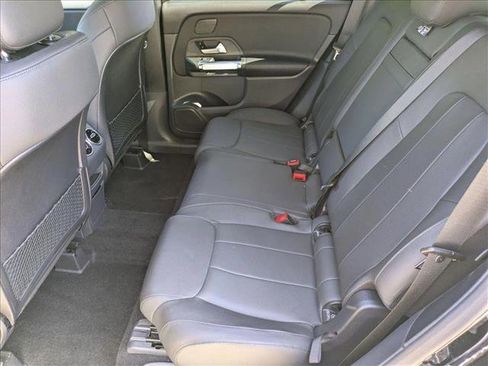 Certified 2025 Mercedes-Benz GLB 250 4MATIC image 19