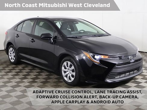 Used 2023 Toyota Corolla LE FWD image 1