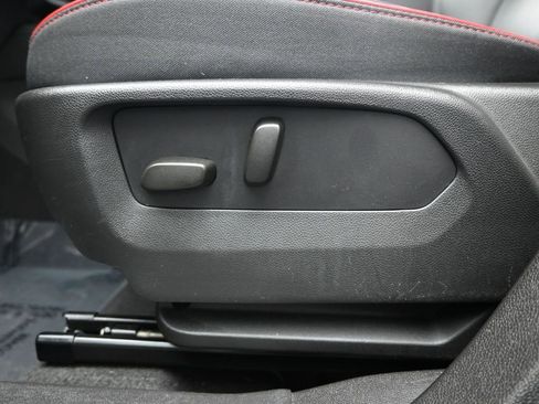 Used 2023 Buick Envision Essence w/ Sport Touring Package image 11