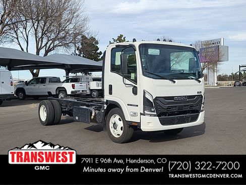 New 2025 Isuzu NPR HD image 1